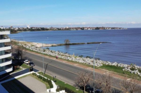 Mono ambiente frente al río, con amenities